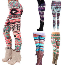 Load image into Gallery viewer, Women Snowflake Deer Print Leggings